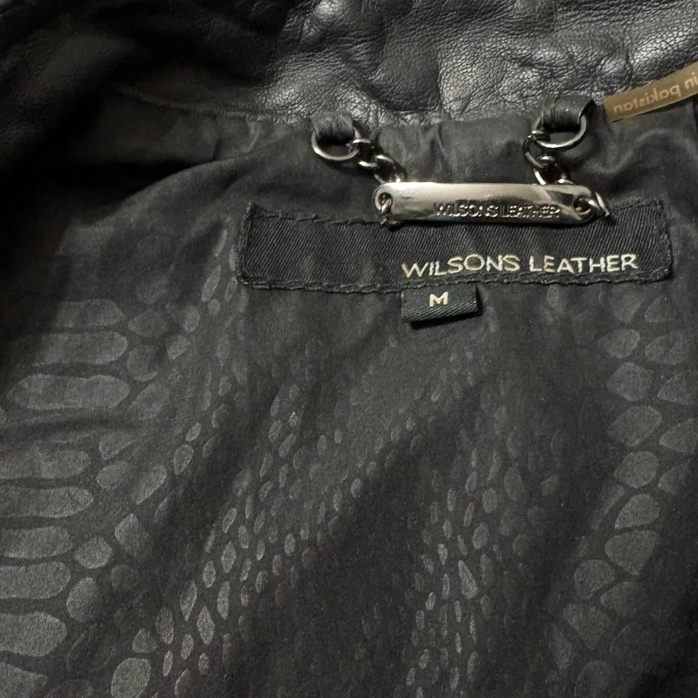 Wilsons Leather Women's Classic Black Jacket - Picture 4 of 6